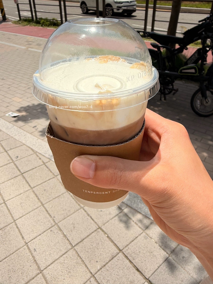 텐퍼센트커피 배곧도서관점 사진 6