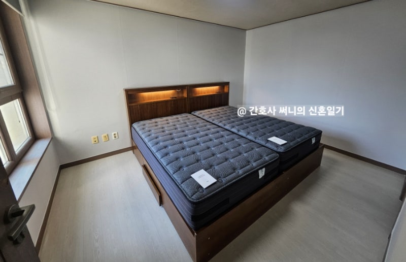 신혼침대 추천, 킹사이즈vs싱글 침대 2개 붙이기 실사용 후기!(feat. 씰리 침대 아울렛 하남점)