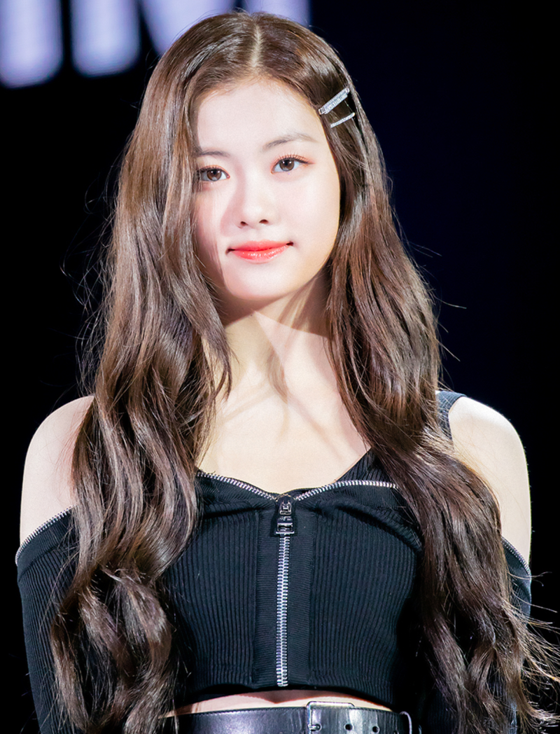 Le Sserafim's Kim Garam Withdraws, Leaves Idol Career Behind to Debut as an Actress (Profile Summary)