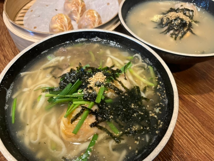  관평동 맛집 칼국수 용자1관평점에서 찐만두, 칼만두국, 떡만두국 지인과 먹어본 후기
