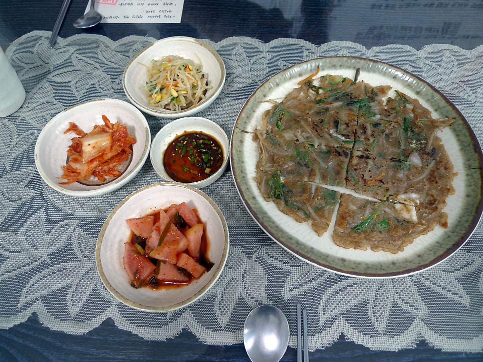 Baekseokgoljeontongmukbap photo 3