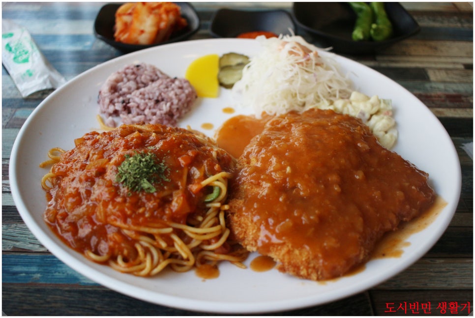 김희라 왕돈까스전문점 사진 5