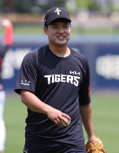 깨운 3억의 사나이! <b>이형범</b>, 15년 차에 다시 쓴 부활의 드라마