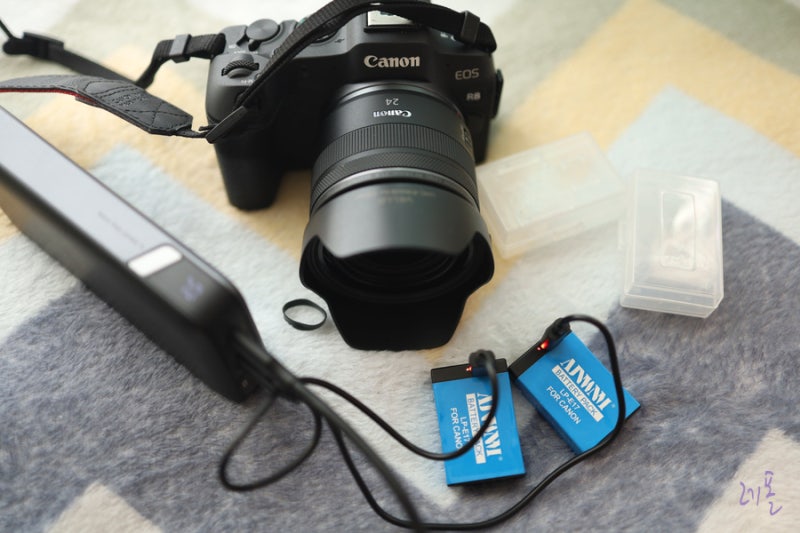 캐논 카메라 사용자라면 무조건 사세요. LP-E17 USB-C 호환 배터리 강추!!