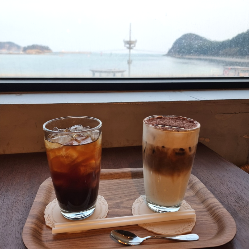 [부산 다대포 해수욕장 카페] 바다 앞 로스터리 감성 카페 뱅가