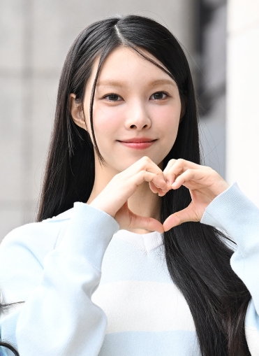 아일릿[ILLIT] 윤아 프로필 키 168cm 최장신 맏언니의 본명과 지문 과태료 일화의 진실은?