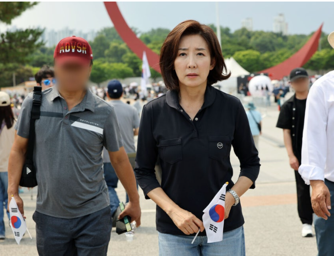 [긴급속보] <b>종합특검</b>, 나경원 소환 통보…尹 <b>체포방해</b> 의혹... 