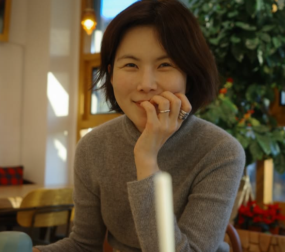 신입사원강회장 강원도지사 보좌관 역 공민정 배우가 나왔네요~