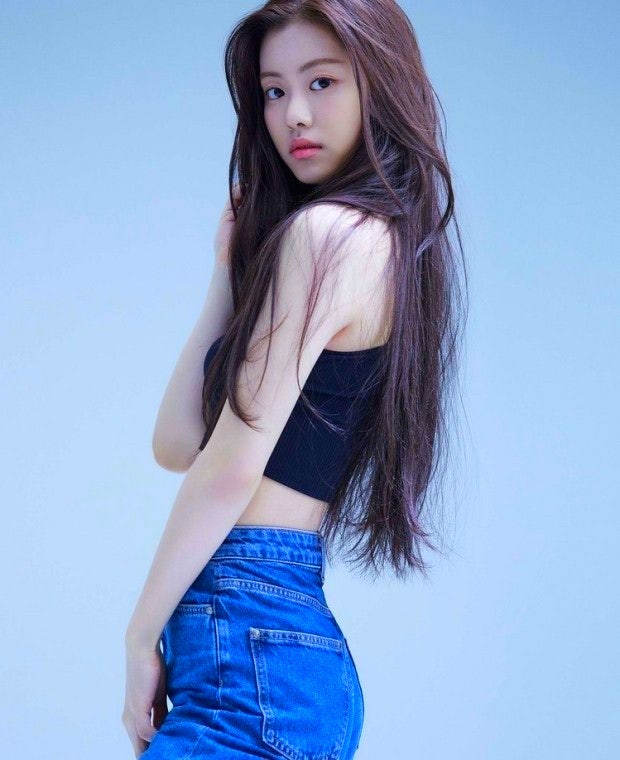 学校暴力でLE SSERAFIMを脱退したキム・ガラム、女優に転身 (ナムウィキ、年齢、学歴、家族プロフィール)