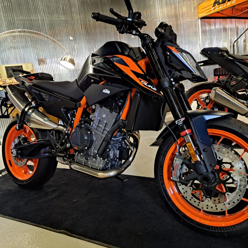 고성능 네이키드 바이크 KTM 890 듀크 Duke R 재미 쩌는 오토바이 시승기