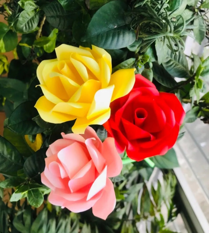 #예쁜 장미꽃 가로4cm, 세로5cm, 꽃잎 종이 14장으로 종이접기, 닮은듯 다른 장미꽃 종이접기 방....