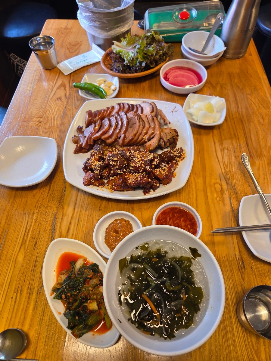 쉼터왕족발 사진 4