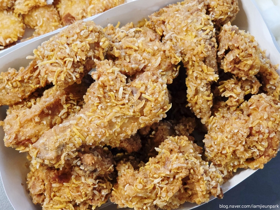 BHC치킨 대전신성점 사진 3