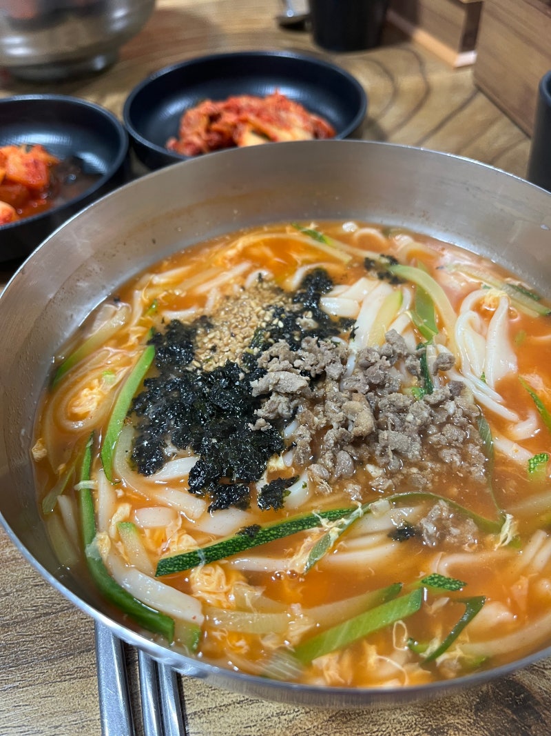 [강릉] 3대 장칼국수 주말에 웨이팅 없이 바로 먹은 꿀팁, '벌집' 솔직후기