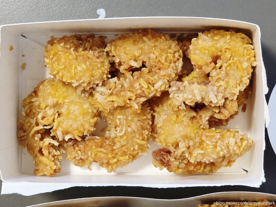 BHC치킨 대전신성점 사진 4