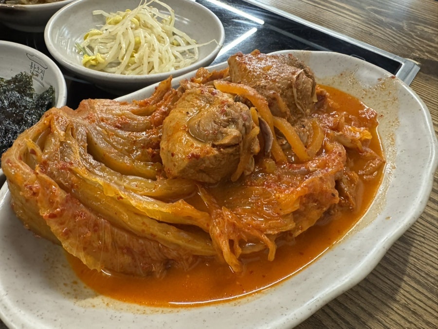 한옥집김치찜 서대문본점 사진 4