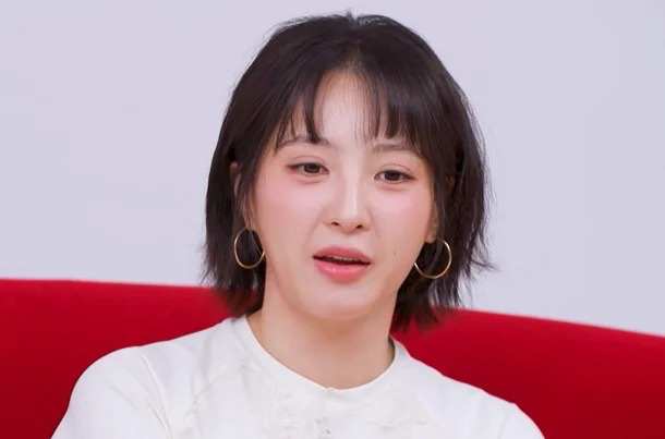정혜성 나솔사계 새 MC 19금 반응, 윤보미 대체 후 갑론을박