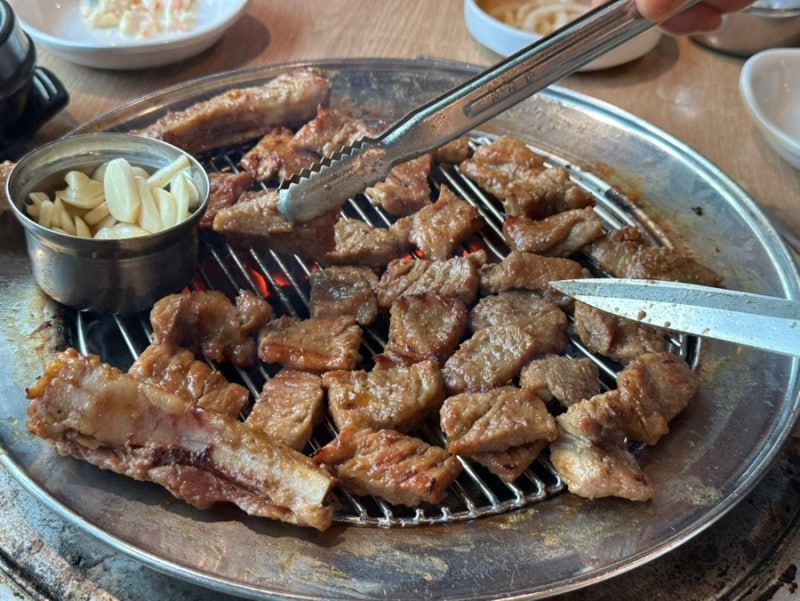 [다산] 계란찜 냉면이 모두 무료인 흥부골 숯불돼지 왕갈비 다산점 내돈내산
