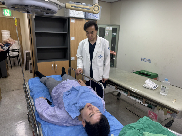 <b>정이한</b> 부산시장 후보자 음료 <b>피습</b> 테러 의식불명 사건은 왜... 