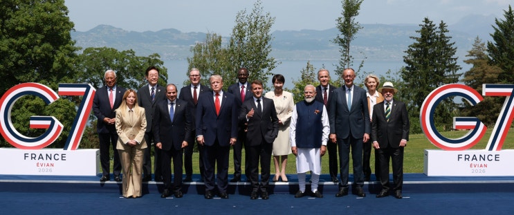 프랑스 <b>G7 정상회의</b>, 트럼프 대통령과 짧게 만난 <b>이재명</b> 대통령