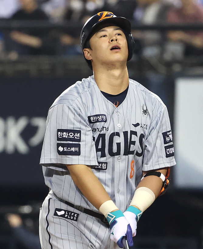 "이게 감독 탓이야 선수 탓이야" 4점차 상황 대주자 교체..노시환 삼진율 28.9%에 4삼진까지 나....