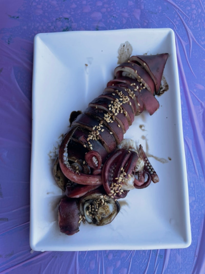 Sokcho Dongmyeong Port Squid Market: Geumseongho Squid Sashimi & Steamed Whole Squid, Parking Review