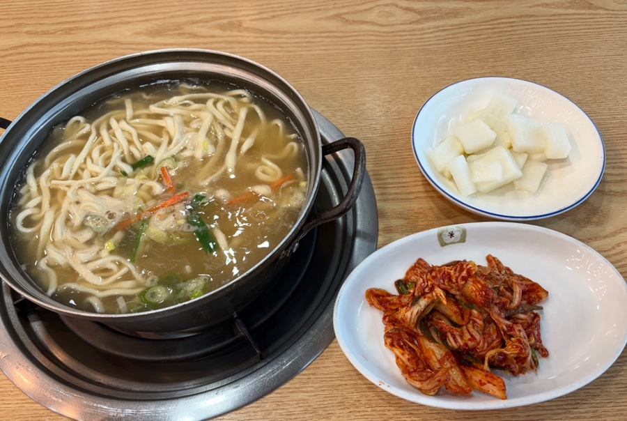 밀목손만두얼큰칼국수 사진 1