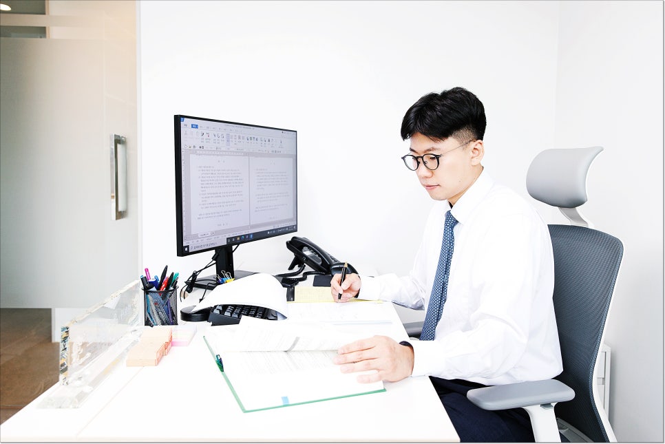 강남변호사상담 혼자서 간다면 이렇게하세요