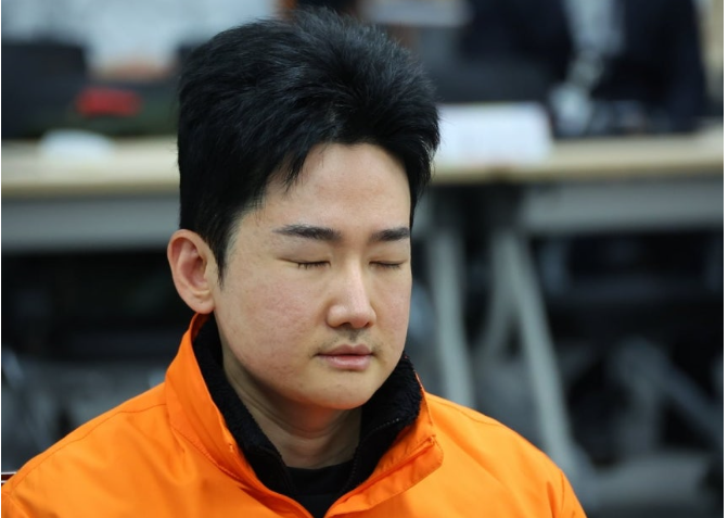 [긴급속보] <b>정이한</b> SNS 전면 삭제 후 잠적…<b>피습 자작극</b> 의혹... 