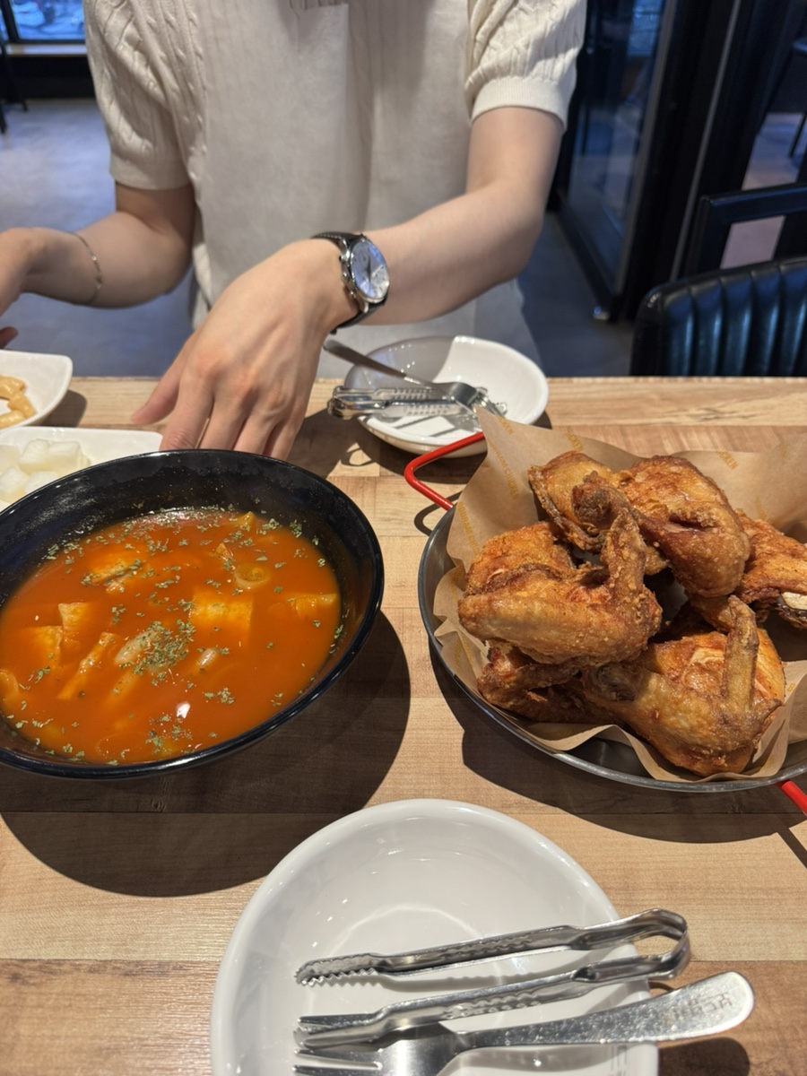 보드람치킨 대구보건대점 사진 3