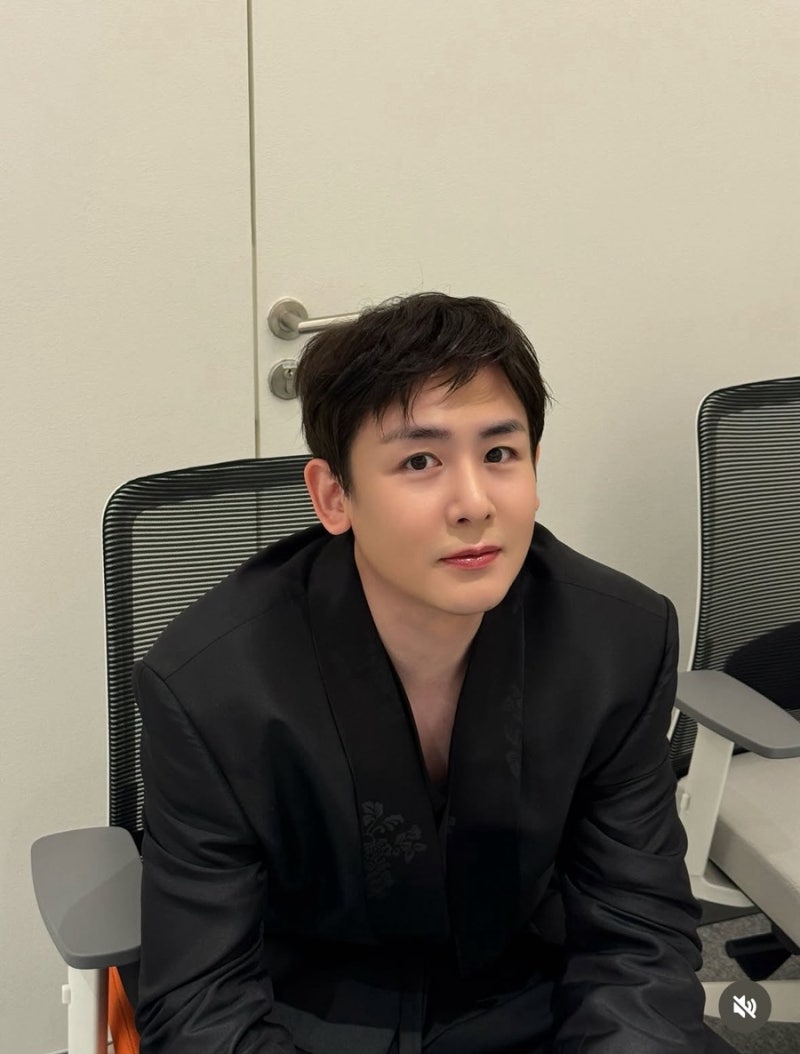 닉쿤, 후덕 논란도 웃으며 넘겼다…“행복해서 찐 살이었다” 솔직 고백