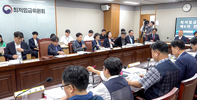 노동계 <b>내년 최저임금</b> 12000원 요구 업종별 구분 적용 논의 시작