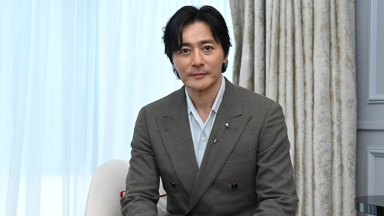 “아들 졸업식 포착되더니” 장동건, 50대에도 3대 미남 외모 여전한 근황