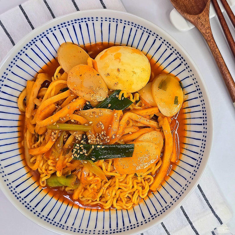 스트레스 풀리는 맛! 백종원 라볶이 레시피 틈새라면볶이 만들기