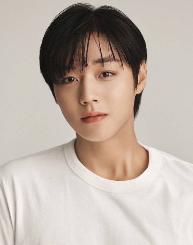 박지훈 소속사 팬콘서트 비하인드, 사진 한 장보다 더 또렷하게 보인 건 7년의 공백을 메운 ....