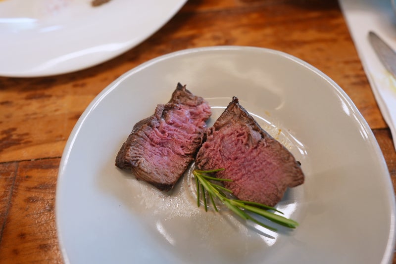 광주 운림동 맛집 여자 4명이서 와인 2병 순삭한 야들야들 안심스테이크 맛집 어반레시피 방....
