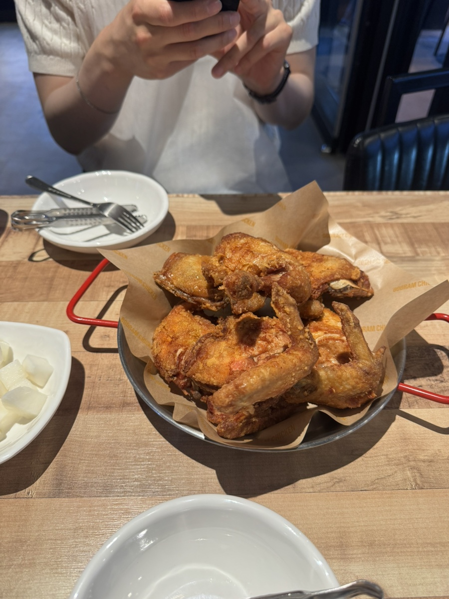 보드람치킨 대구보건대점 사진 2