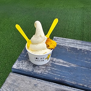 강릉 강문 디저트 : 강문해변 앞 강릉커피빵본점에서 맛본 옥수수 아이스크림 솔직 후기
