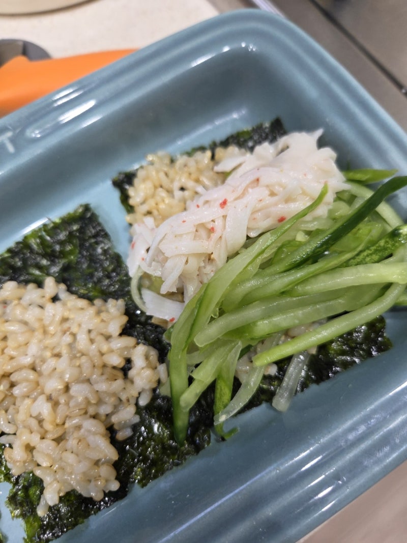 [다이어트 식단] 홍진경 오이 김밥 불 없이 만드는 초간단 요리 오이 맛살 김밥 후기