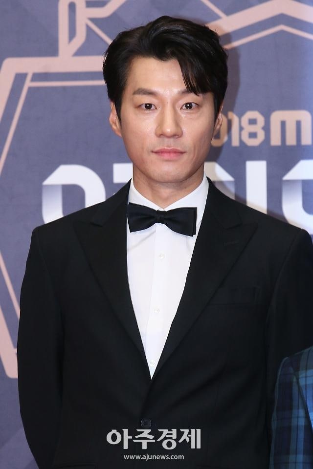 13년 가구 사업을 뒤로하고 본업으로 복귀한 '이천희, 가구 CEO 13년 퇴사 입장 공개' 소식