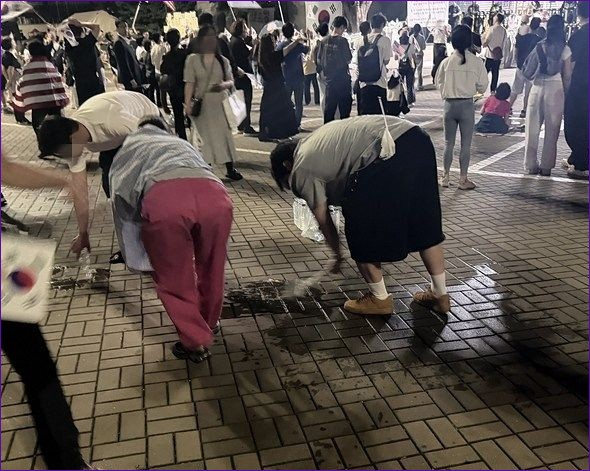 <b>잠실 개표소 시위</b> 현장 30대 흉기 위협 자해 경위