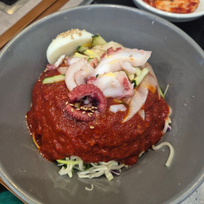 잠실 롯데월드몰 5층 한식 식당 추천 [곰국시집] 전현무계획 국밥, 국수 맛집