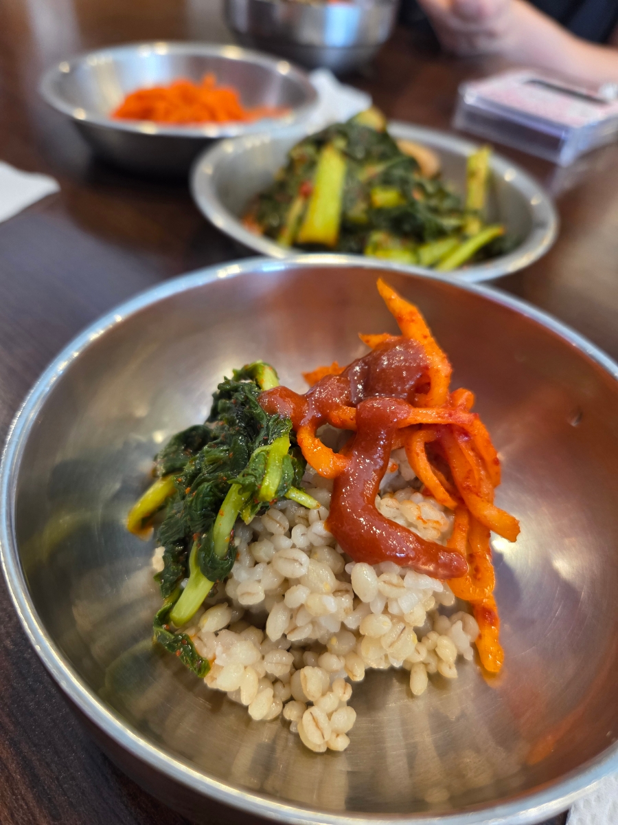 Wonjoongsimi Memilkalguksu photo 5