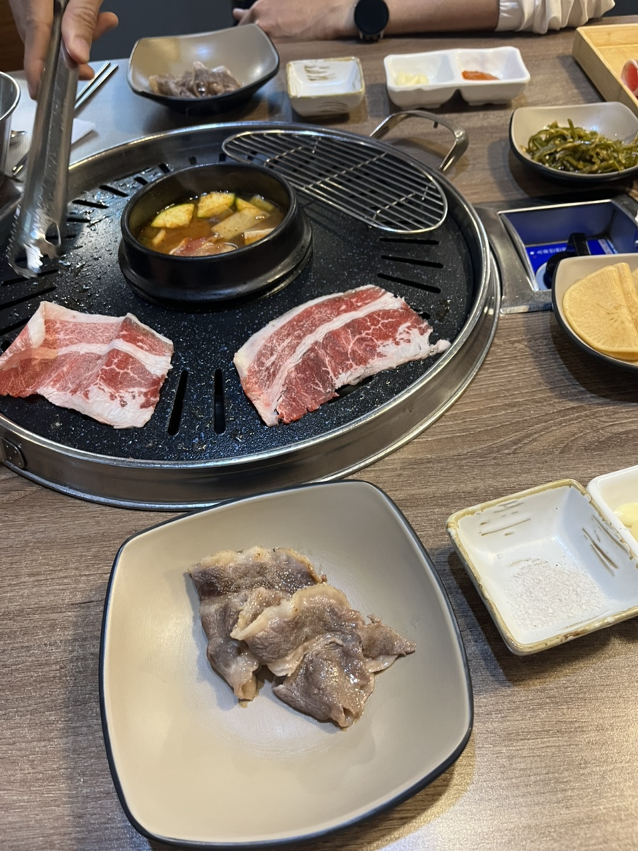 꽃담우정육식당 원주본점 사진 4