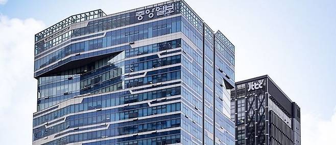 <b>중앙일보</b> 1차 <b>부도</b>, 220억 어음 못 갚은 이유는? JTBC 이어... 