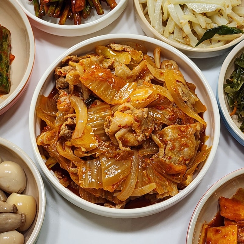 김치 제육볶음 레시피 밥도둑 돼지고기 김치볶음 레시피