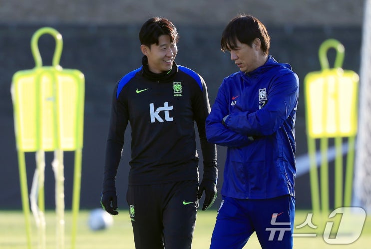 <b>멕시코</b>에 0-1 진 한국 대표팀, 남아공전 결과별 <b>16강 진출</b>... 
