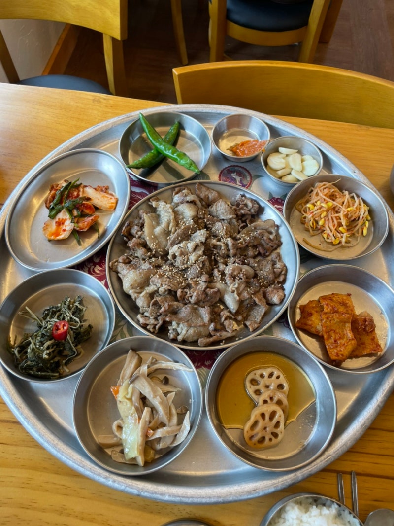 경주 황리단길 맛집 꼭 가봐야 하는 곳 석쇠불고기정식 백년손님
