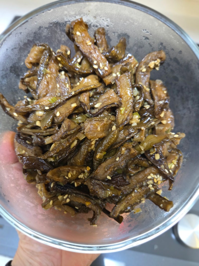 [오늘의 요리] 말린 가지로 만든 가지나물 볶음