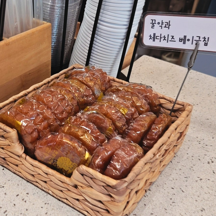 모리커피 포항철길숲점 사진 4